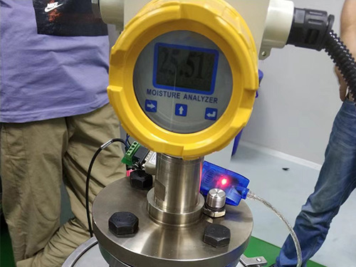 WKT-L-50ZS在线微波液体水分仪典型安装案例 WKT-L-50ZS在线微波液体水分仪典型安装案例